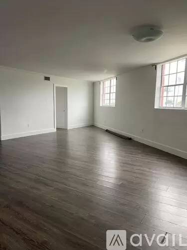Main picture of 1790 79th Street Cswy