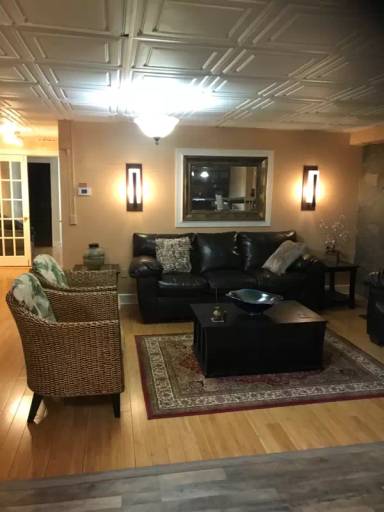 Main picture of 248 Main St
