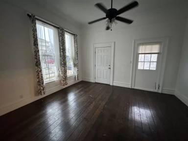 Main picture of 321 B St