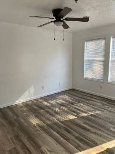 Main picture of 6724 Willowbrook Dr