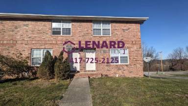 Main picture of 721 E Kings Carriage Blvd