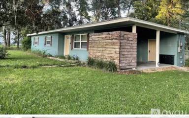 Main picture of 1121 SE 30th Ave