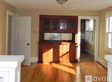 Main picture of 3341 Bloomington Ave