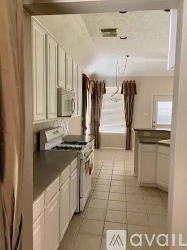 Main picture of 4902 Russett Ln
