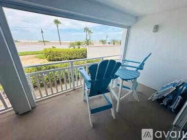 Main picture of 555 Gulf Way