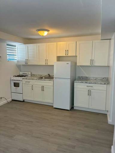 Main picture of La Capri 1209 10 Ave