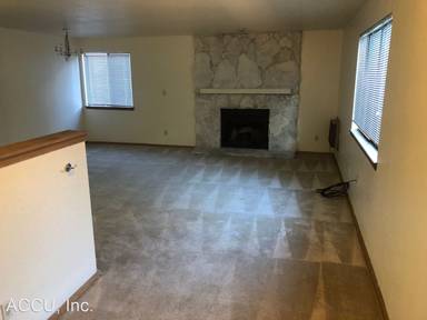 Main picture of 141 S Zang Way