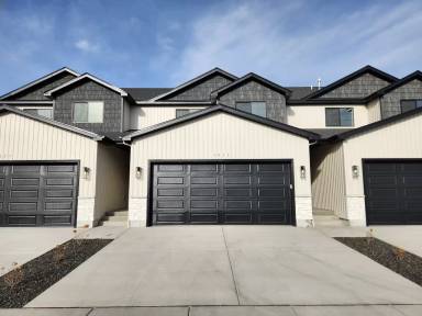 Main picture of 3035 Kalani Ct