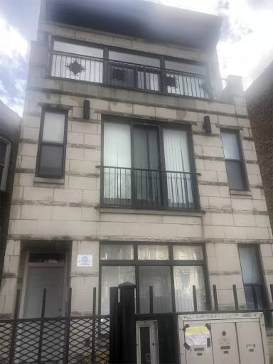 Main picture of 3933 W Lexington St