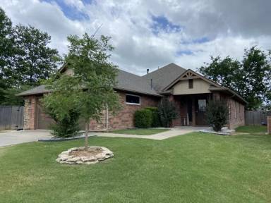 Main picture of 10713 Masters Cir