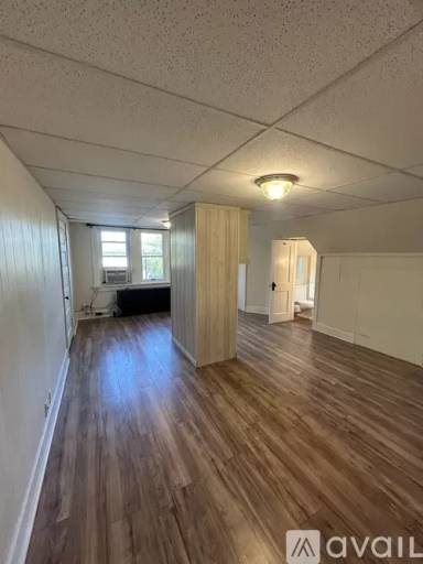 Main picture of 938 Maple Ave