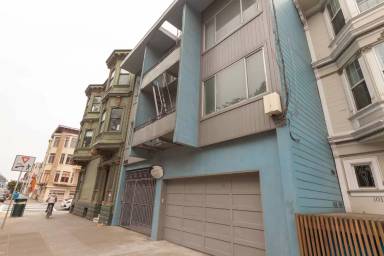 Main picture of 1015 Lincoln Way