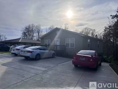 Main picture of 2119 Brights Pike