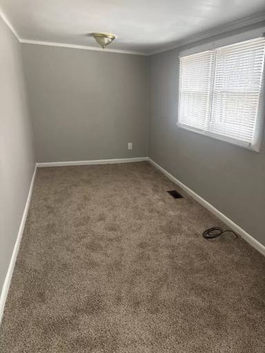 Main picture of 682 Arms Dr