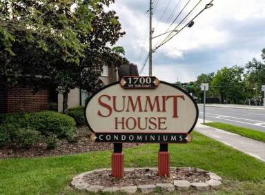 Main picture of Summit House Condo