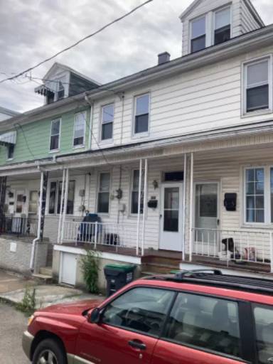 Main picture of 53 Macomb St
