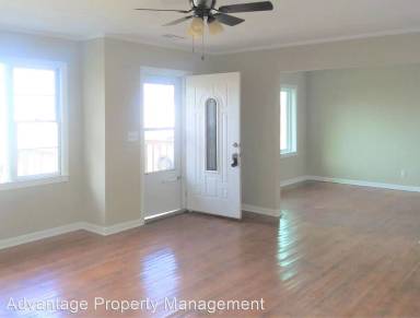 Main picture of 427 Tammy St SW