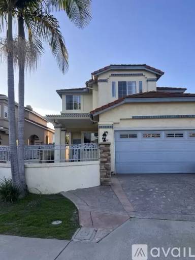 Main picture of 556 Almonte Pl