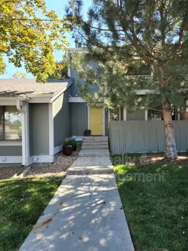 Main picture of 8986 Carr St