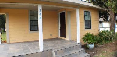 Main picture of 526 Cooper St