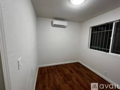 Main picture of 212 Elliott Ave