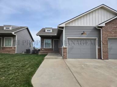 Main picture of 2210 E Village Estates Dr