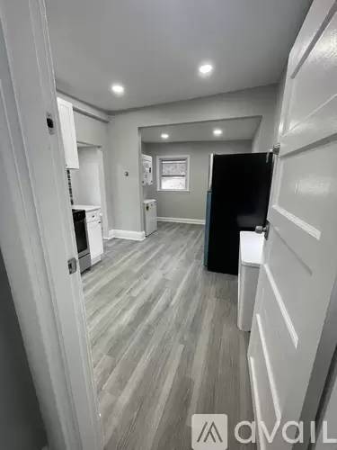 Main picture of 718 1st St