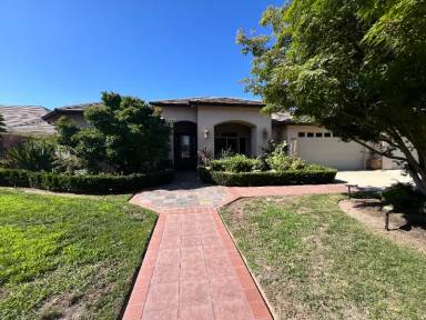 Main picture of 4709 W Harold Ave