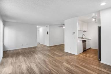 Main picture of 4457 Temecula St