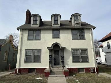Main picture of 105 N Adams St