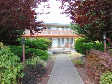 Main picture of 717 A St NE
