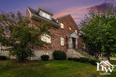 Main picture of 609 N Saint Peter St