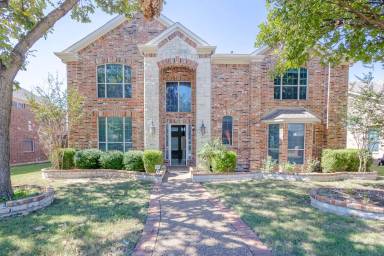 Main picture of 8021 Marine Blue Dr