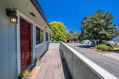 Main picture of 925 Ponselle Ln