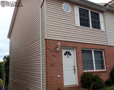 Main picture of 26 Hanna Ln