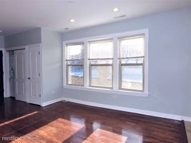 Main picture of 5114 N Kimball Ave