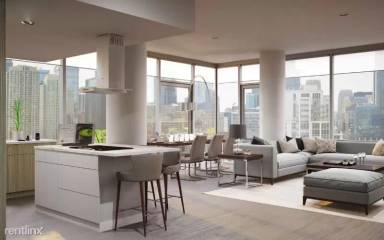 Main picture of 641 N Wells St