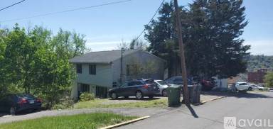 Main picture of 806 Price St