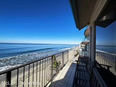 Main picture of 2955 Ocean St