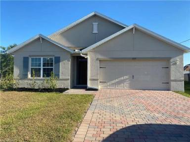 Main picture of 2221 NW 1st St
