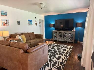 Main picture of 5437 Santa Barbara Ave