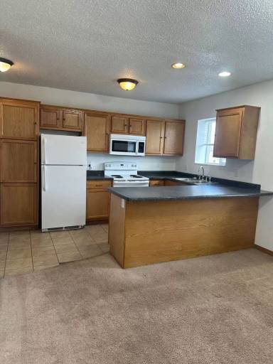 Main picture of 115 1st Ave E