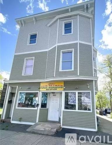 Main picture of 680 Dixwell Ave