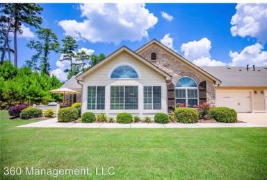 Main picture of 3106 Alumni Ln