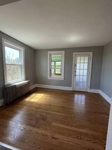 Main picture of 240 Saratoga St