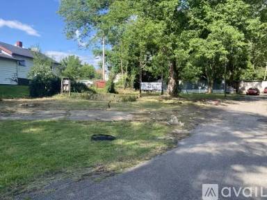Main picture of 1 Market Street Ext