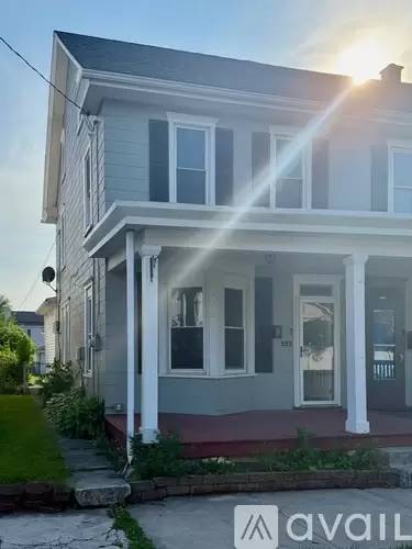 Main picture of 123 S Harrison St