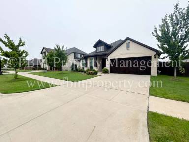 Main picture of 1728 Storey Ln