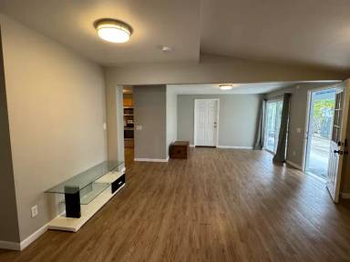 Main picture of 515 Kawainui St