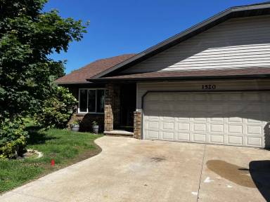 Main picture of 1520 1522 Tracia Ln